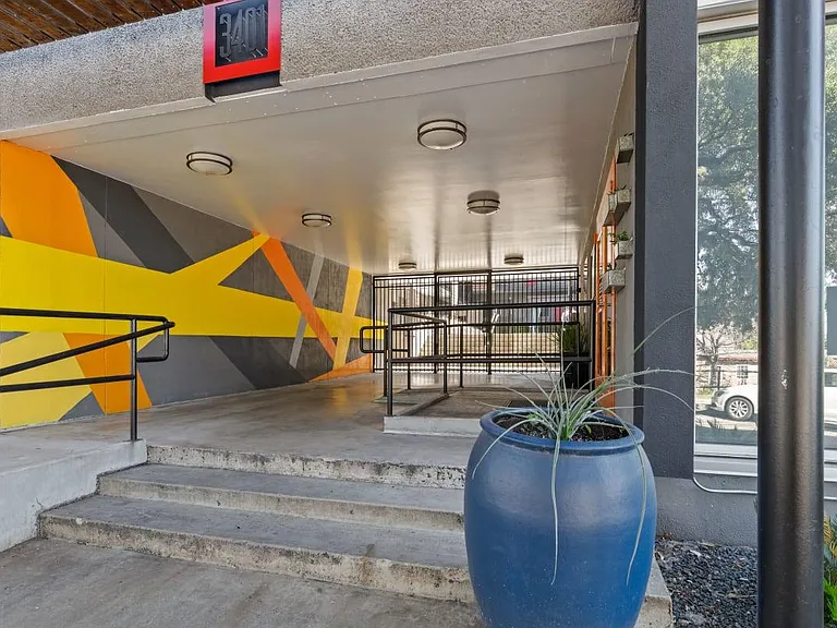 3401 Red River St — Photo 30