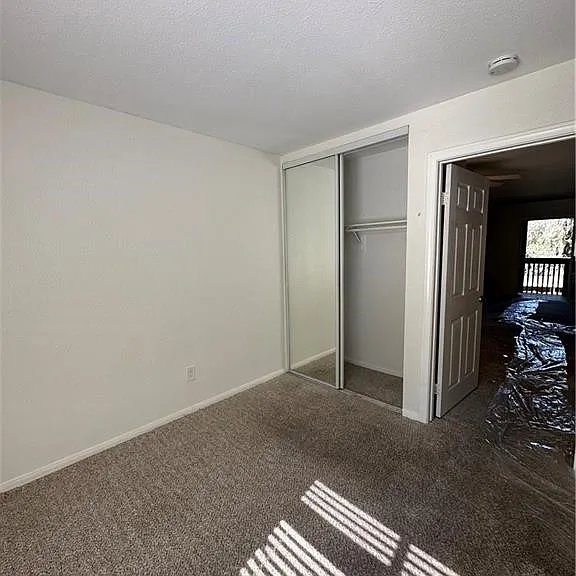 432 Edgehill Ln — Photo 13