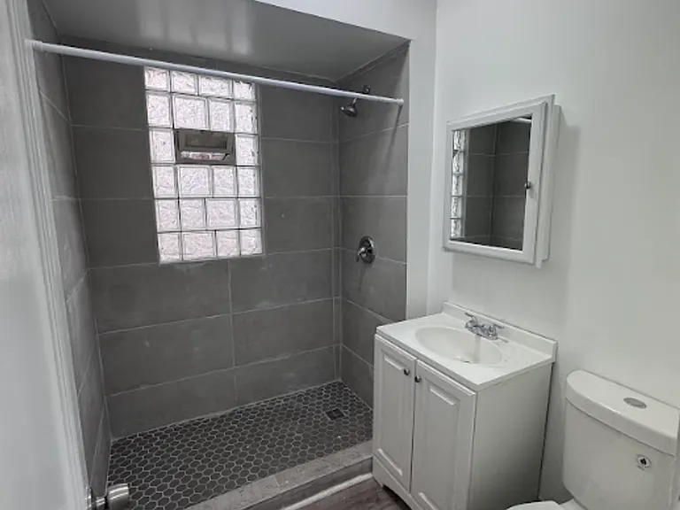 12219 S Lowe Ave — Photo 6