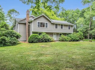 491 Maple St, Carlisle, MA 01741