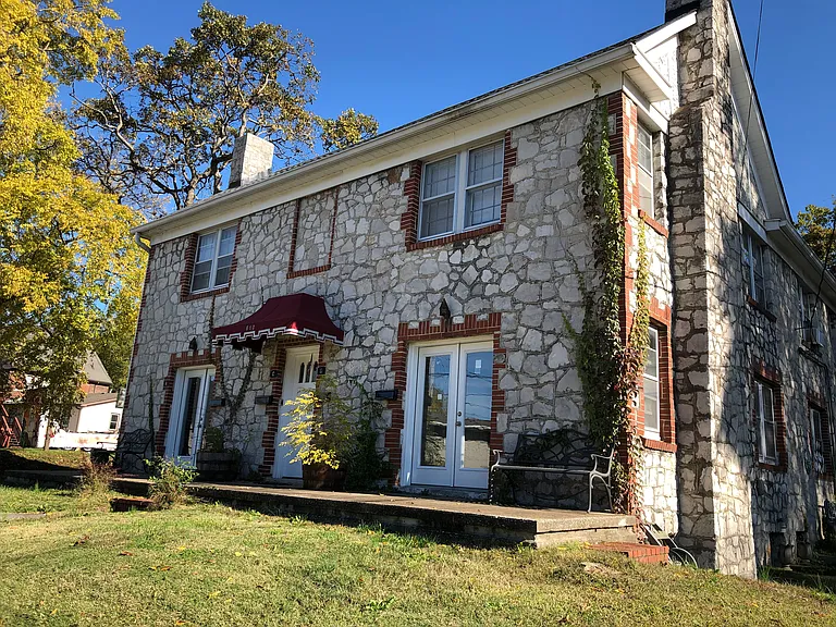 610 & 612 Cabell Dr — Photo 1