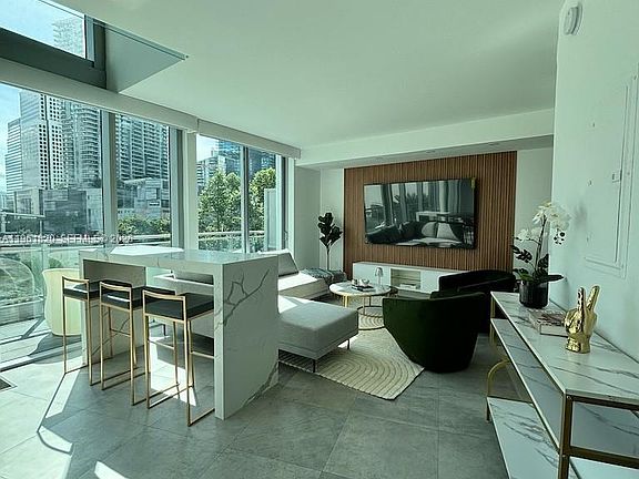 2nd image of 92 SW 3rd St APT 510