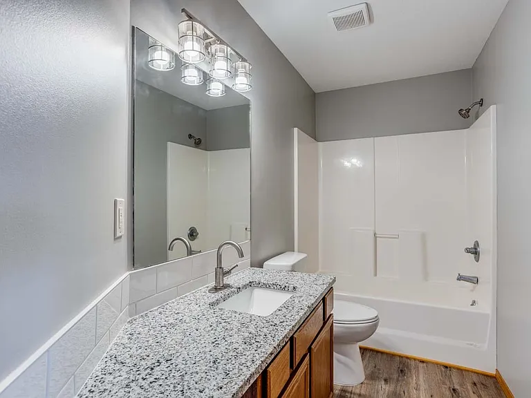 1028 E Karla Ct — Photo 16