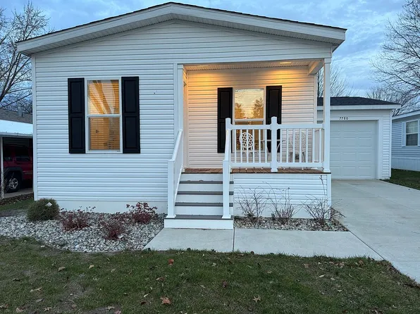 7780 Nightingale Dr SE, Grand Rapids, MI 49508