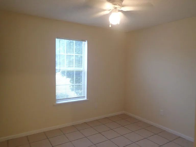 3905 Heatherwoods Dr — Photo 20