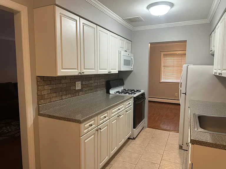 12 Brevoort Dr #1 — Photo 12