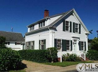 24 Cottage St, Edgartown, MA 02539