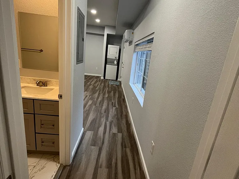 28 Martins Ln #2 — Photo 12