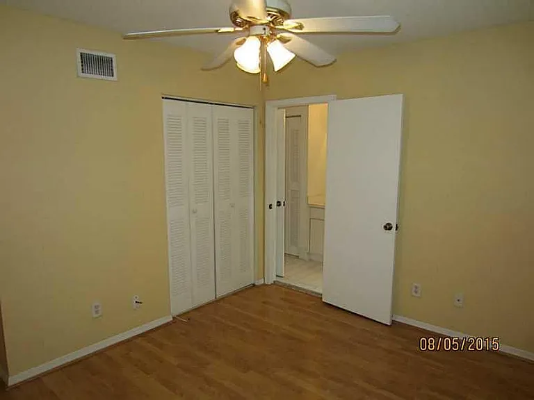 12200 SW 6th St — Photo 26