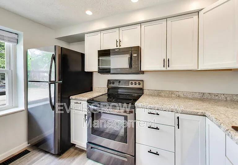 3741 Lima Ct — Photo 9