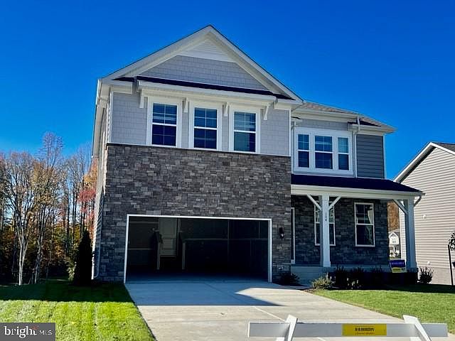 1st image of 104 Chrisanthe Dr