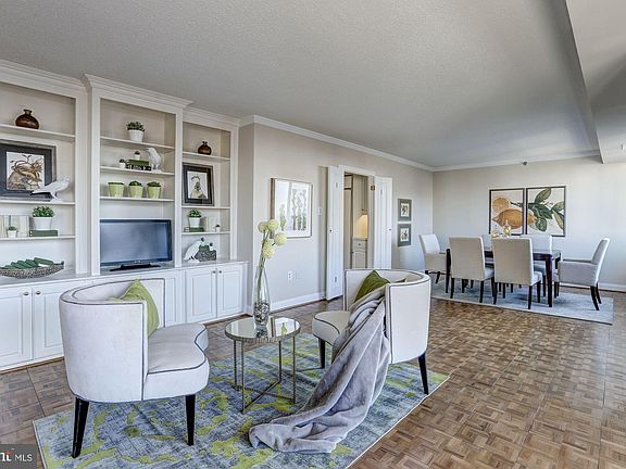 5th image of 4550 N Park Ave APT 907