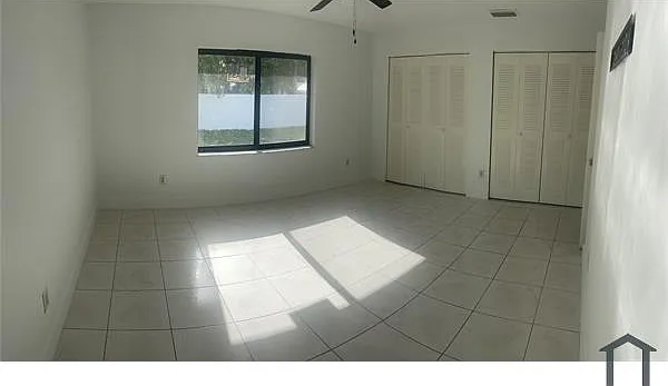 1943 NW 5th Way — Photo 13