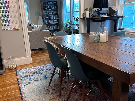 4th image of 62 Greenwood Ave Floor 1