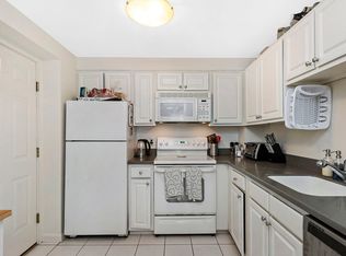 329 Harvard St APT 10, Cambridge, MA 02139