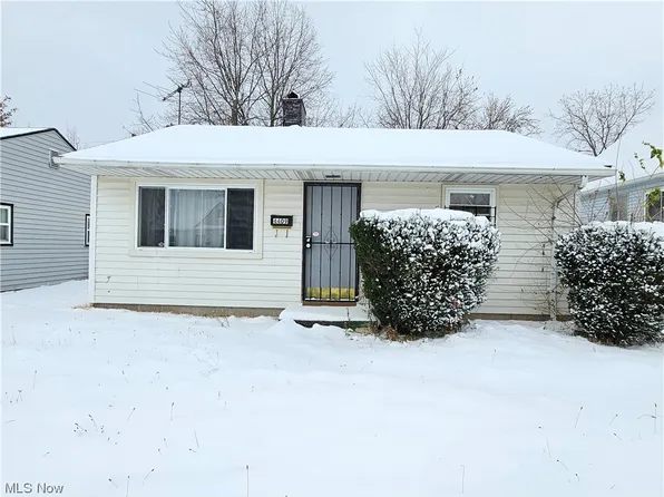 4409 E 158th St, Cleveland, OH 44128