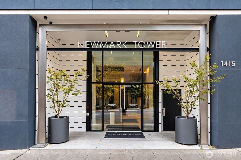 3rd image of 1415 2nd Avenue #2108