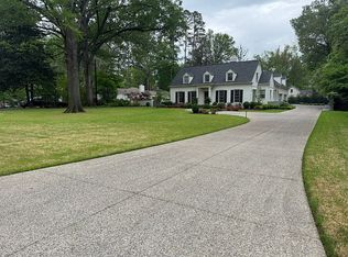 4461 Barfield Rd, Memphis, TN 38117