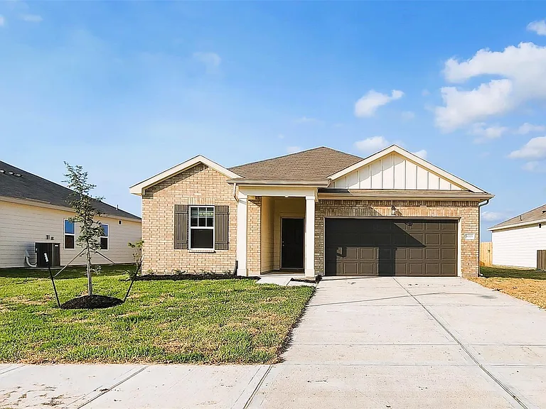 6335 Highland Trail Dr — Photo 1