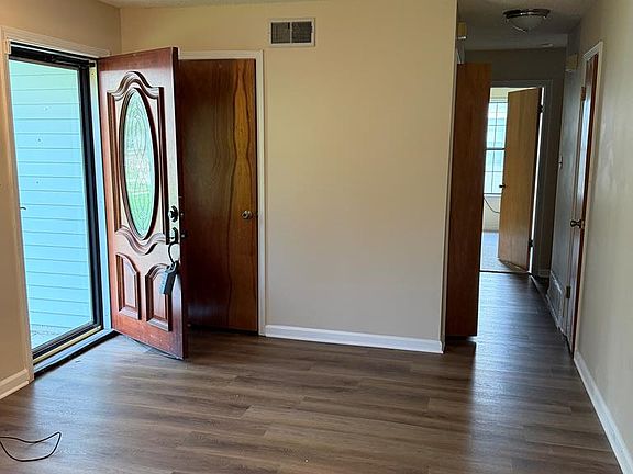 2nd image of 273 Manor St