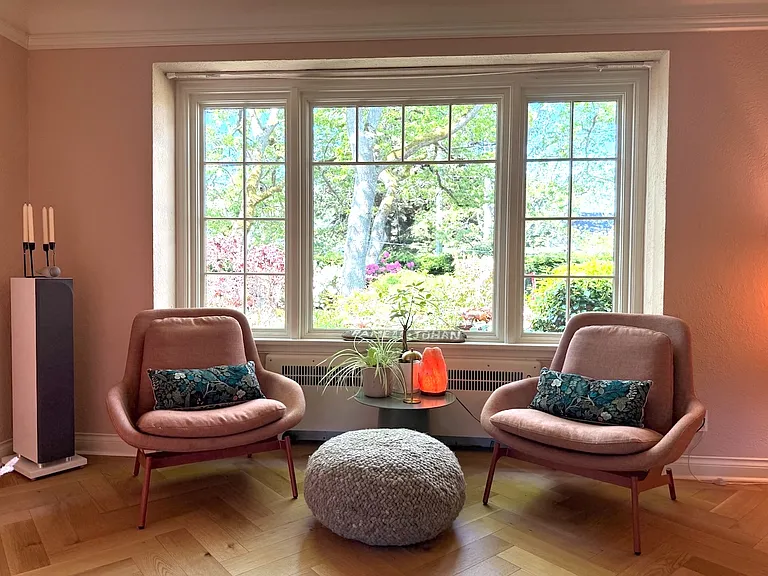 Living room window seats