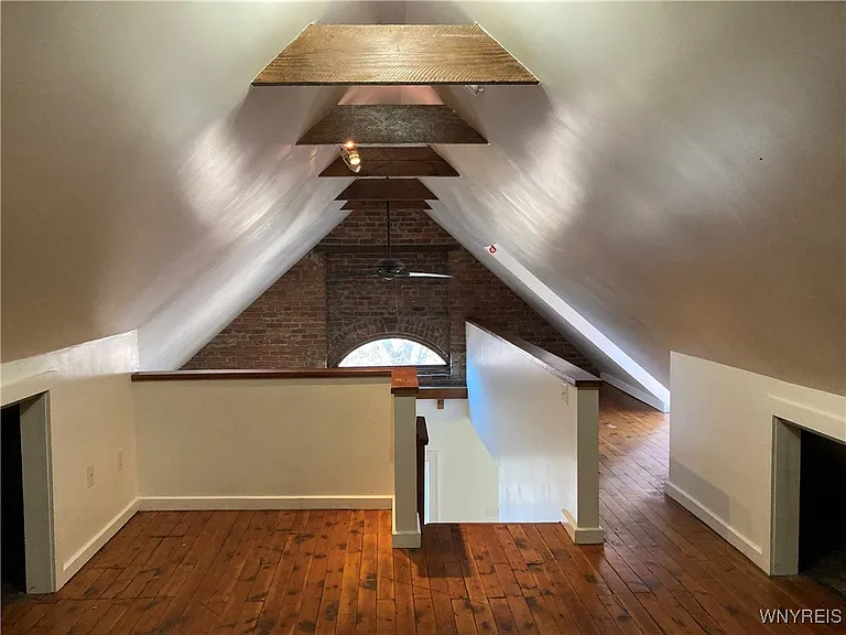 451 Franklin St #2 — Photo 16