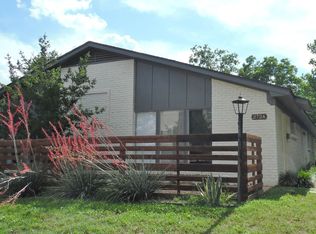 2724 McCart Ave, Fort Worth, TX 76109