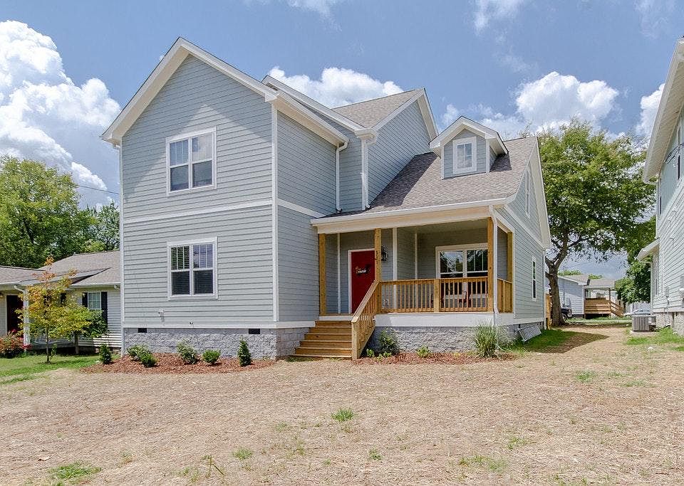New construction in great location - huge home!