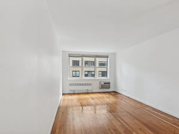 336 E 50th St APT 5B, Manhattan, NY 10022