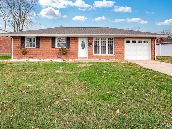 104 W Jackson St, O'Fallon, IL 62269