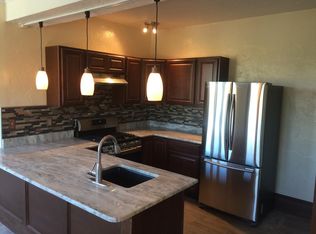 576 Carroll St #PENTHOUSE 8, Akron, OH 44304