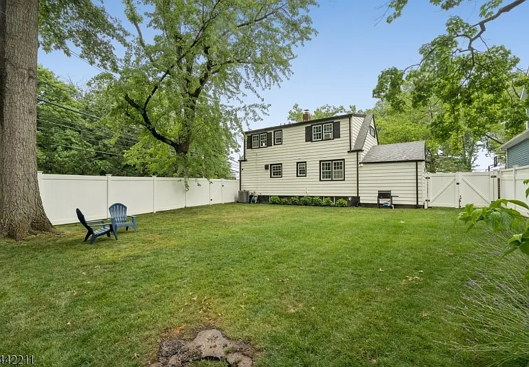 24 Iris Rd — Photo 31