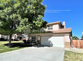 42515 Coronet Ct, Lancaster, CA 93536