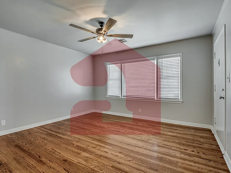 2104 Churchill Way — Photo 9