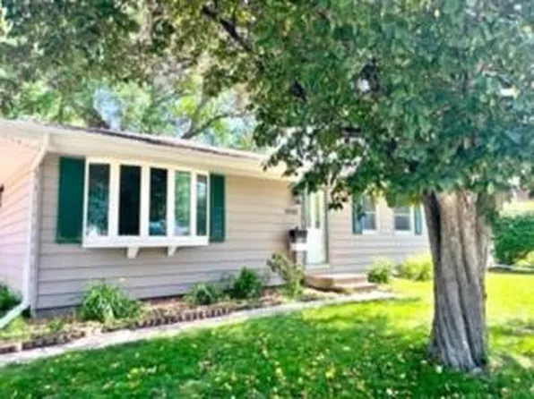 3733 3rd Pl NW, Rochester, MN 55901