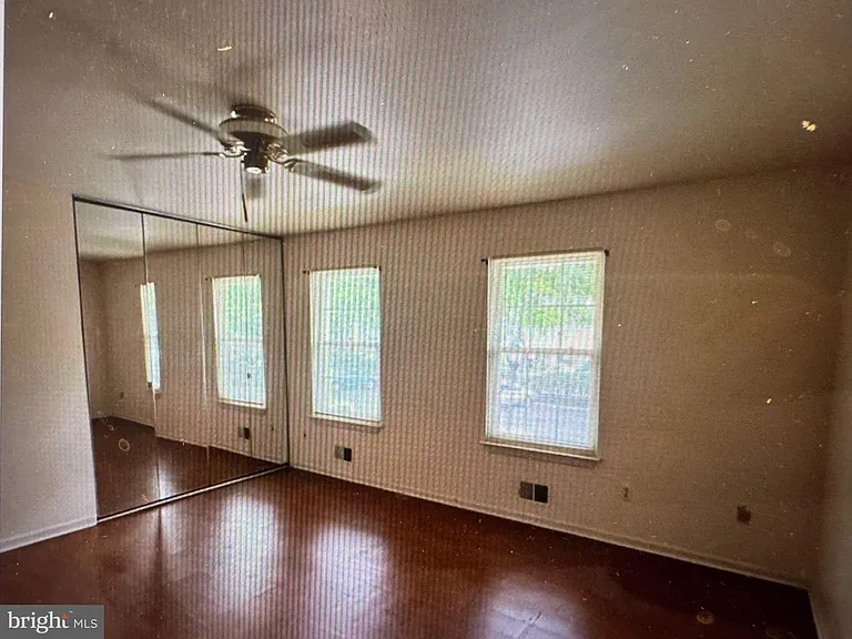 211 Gambocz Ct — Photo 11