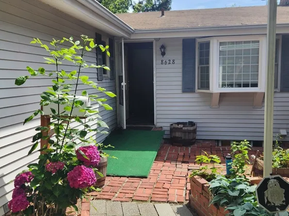 8628 55th Avenue S, Seattle, WA 98118