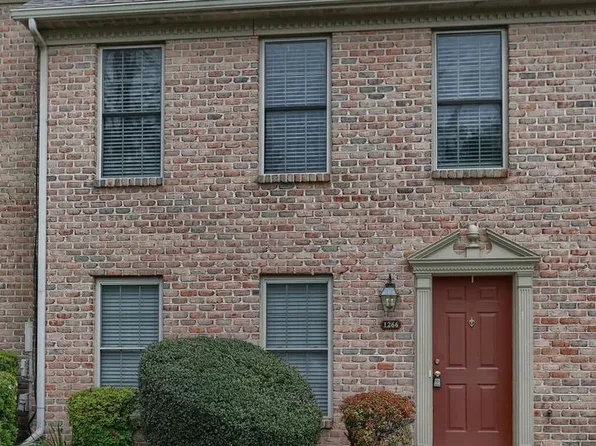 1266 Hunters Ridge Dr, Mechanicsburg, PA 17050