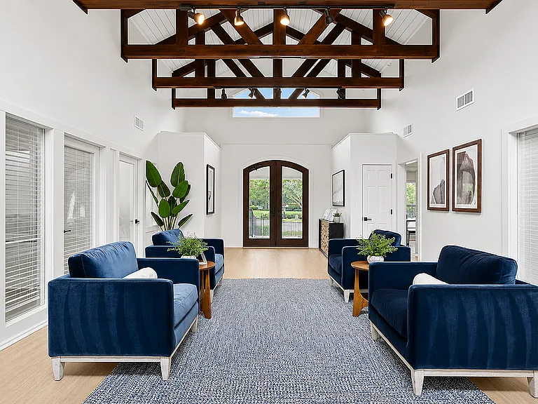 Avana Court — Photo 45