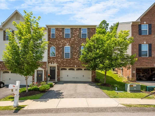 8010 Hinsdale Ln, Mc Donald, PA 15057