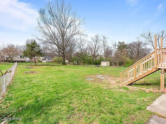 4th image of 3614 Dell Rd