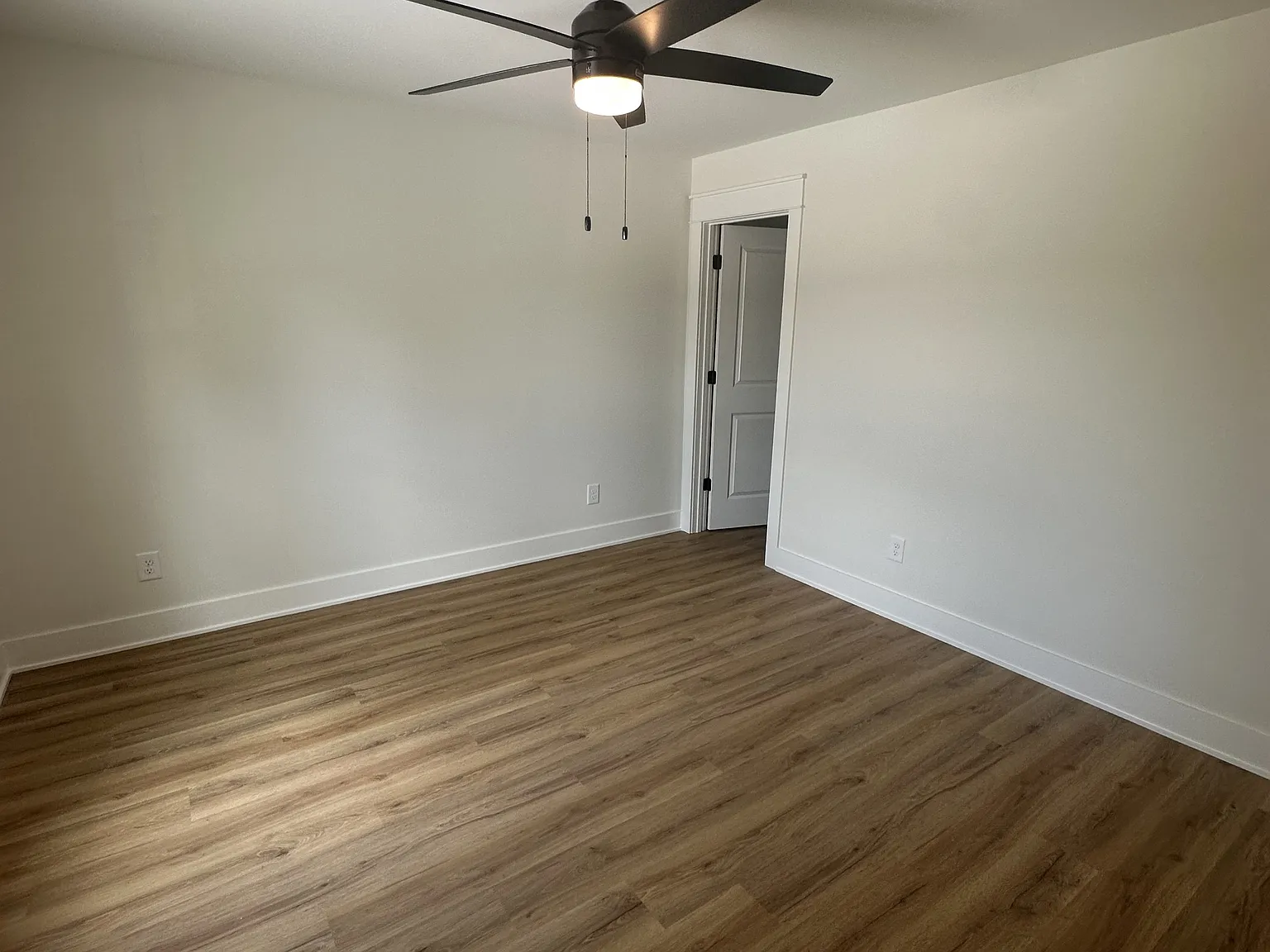 1301 North Church Street - B — Photo 2