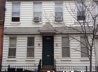 1864 Menahan St, Ridgewood, NY 11385