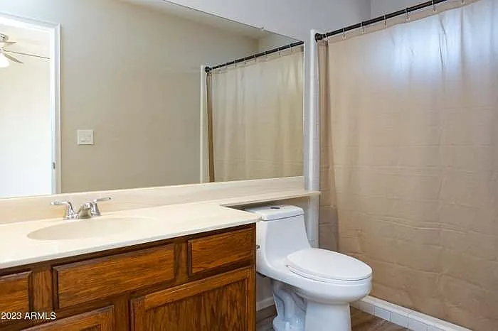 530 Hegge Dr — Photo 13