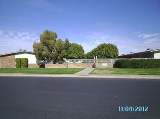 10560 W Coggins Dr, Sun City, AZ 85351