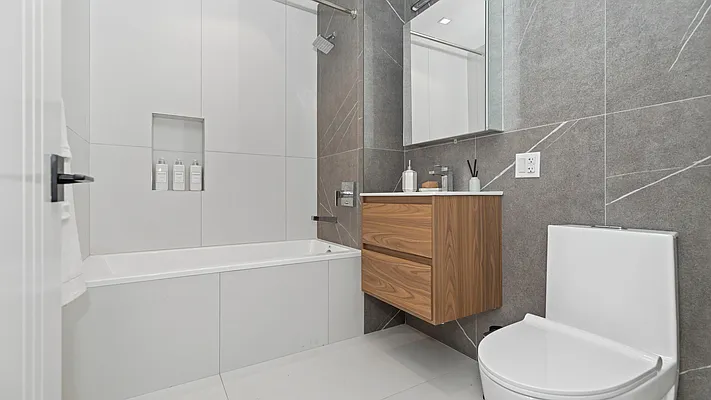 Rented by Nooklyn NYC LLC | media 36