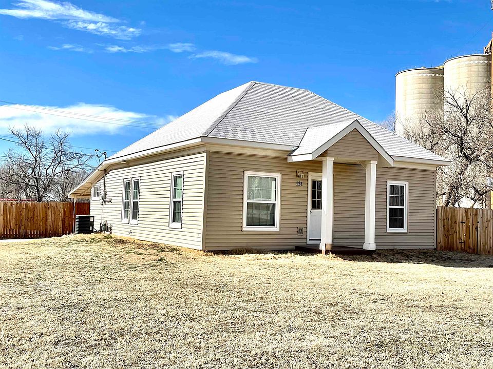 121 S Krouth St, Mooreland, OK 73852 MLS 20230186 Zillow