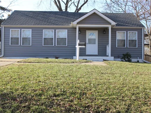 2317 NE 52nd St, Kansas City, MO 64118