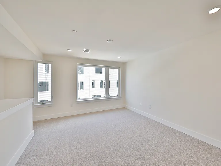 2602 Emerald St #3 — Photo 10