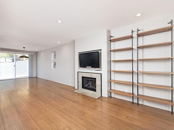 4th image of 340 Bradford St
